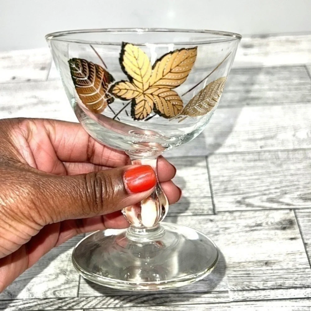 Libbey Mid Century Gold Leaf Stemmed Champagne Glasses Set of 4